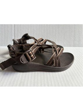 Chacos Z2 Youth Brown Floral Size 13 Adjustable Water Shoe Camp Outdoor